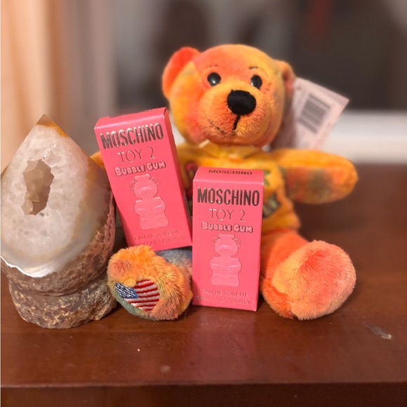 Moschino Toy 2 BUBBLEGUM ..Colorful Stuffed Bear - Picture 4 of 4